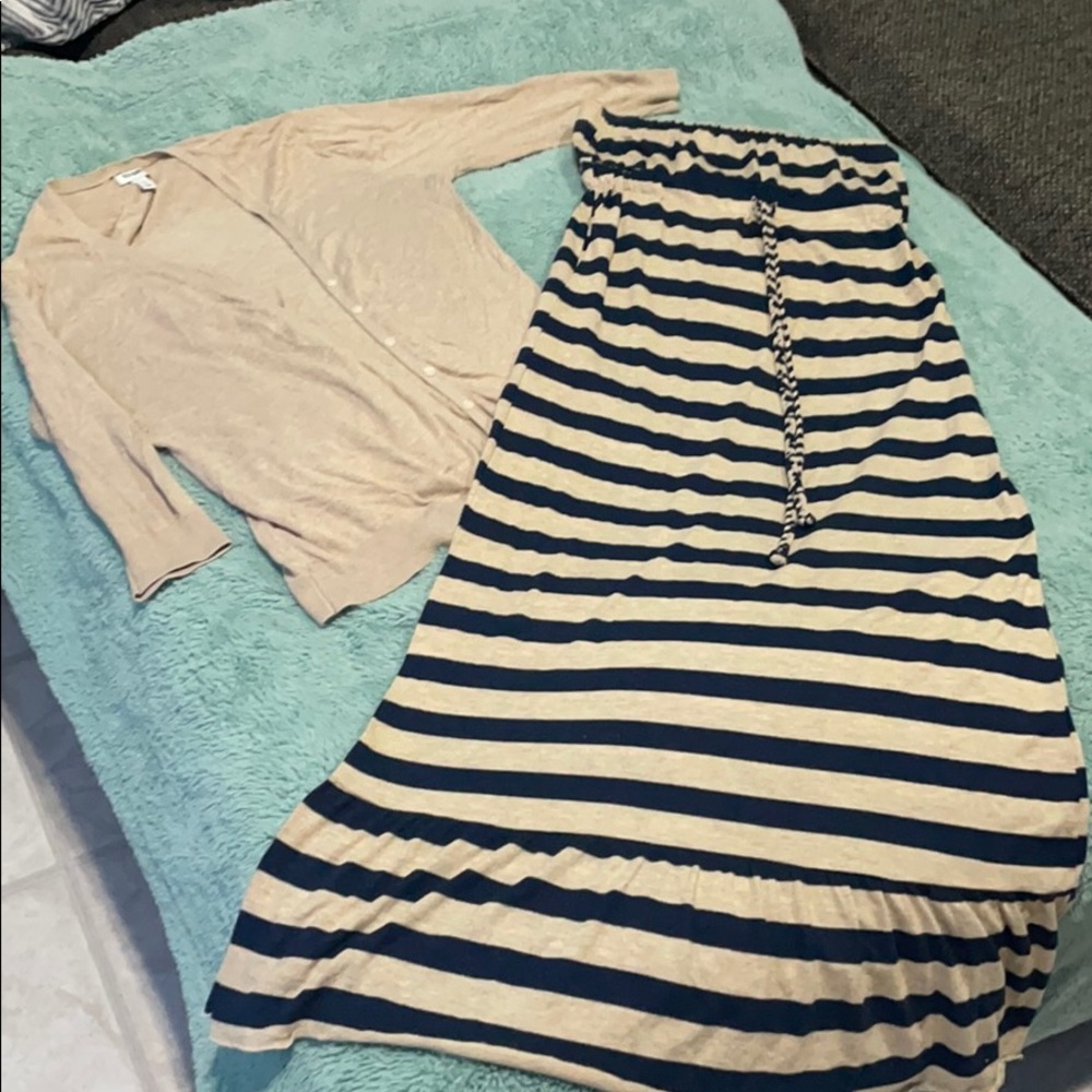 Woman’s Sleeveless Maxi and Matching Cami